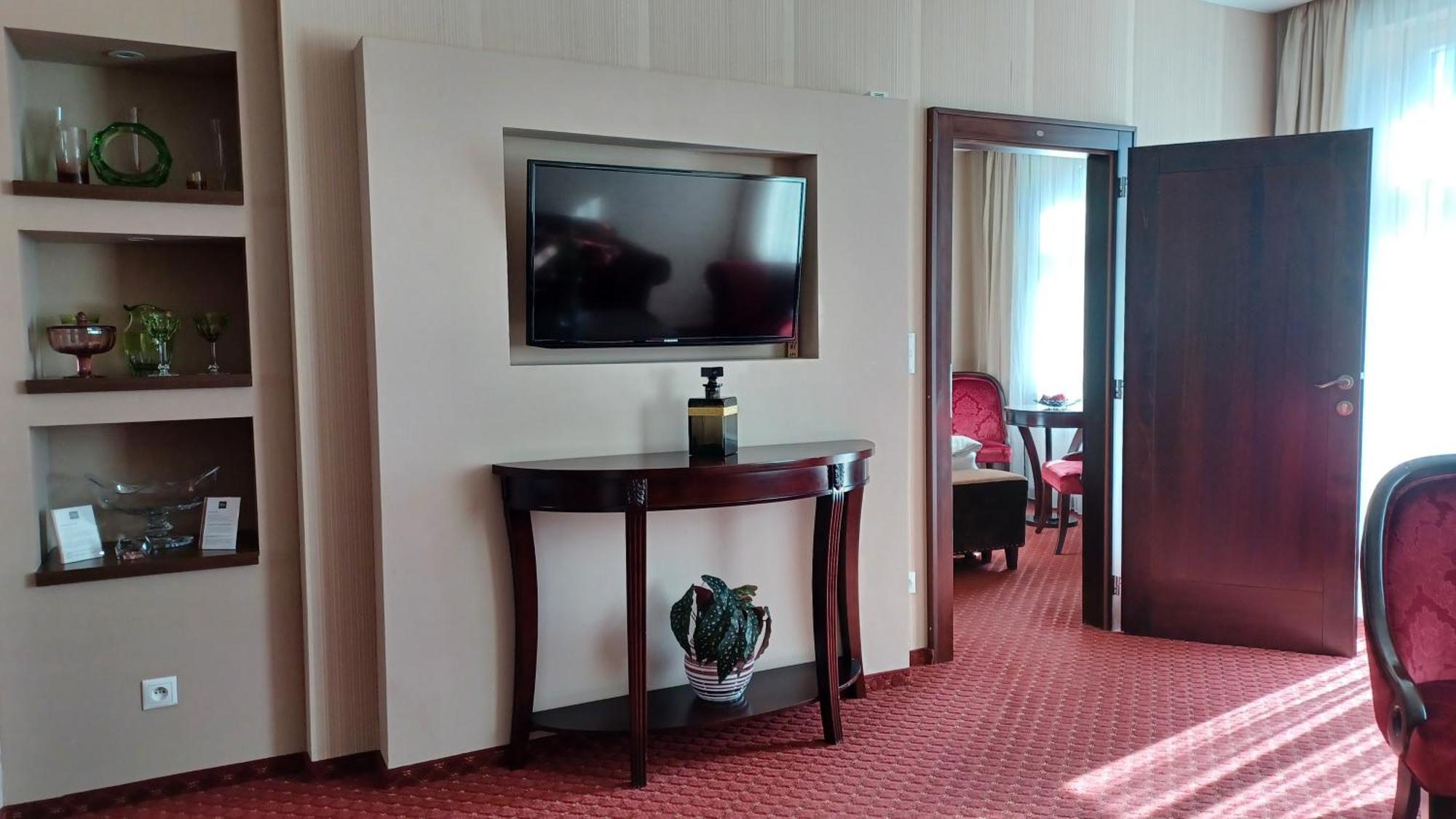 Hotel Dvorana Karlsbad Exteriör bild